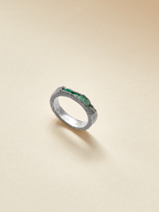 Anillo Canoa Esmeralda plata ley 950 Talla 6