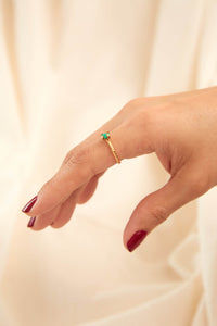 Anillo Solitario Esmeralda talla 5