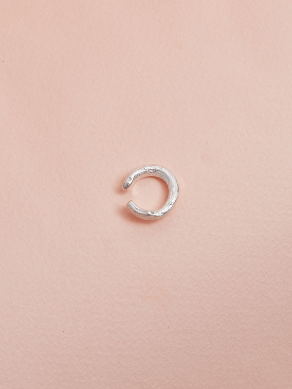 Earcuff Palo Pino Mediano Plata Ley
