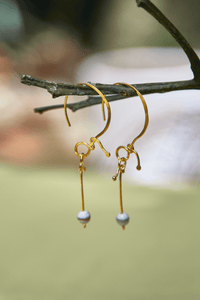 Aretes Gancho Doradas Popurri Agata Redonda Gris Blanco