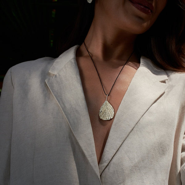 COLLAR ALITA U BARRANQUERO CORDON NEGRO PLATA LEY 950