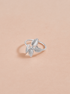 Anillo Racimo Hojitas Talla 5 plata ley 950
