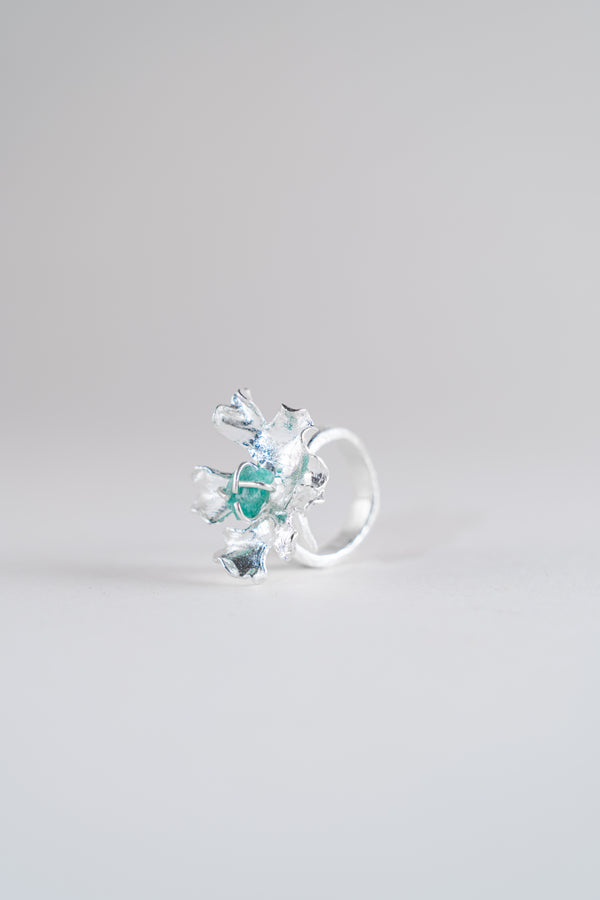 ANILLO LIQUEN ESMERALDA PLATA LEY 950.