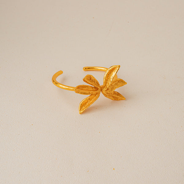 Pulsera Flor de Reina Grande Dorado