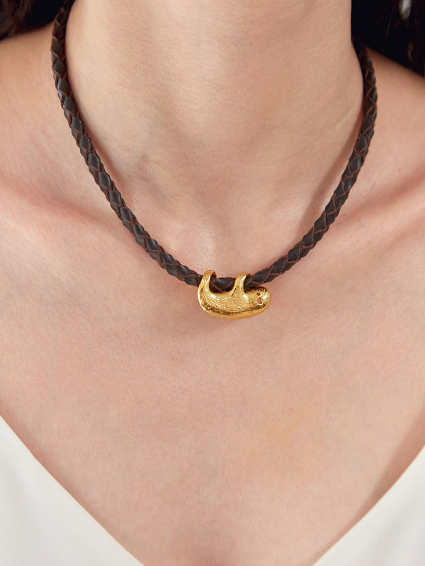 Collar Oso Perezoso Dorado