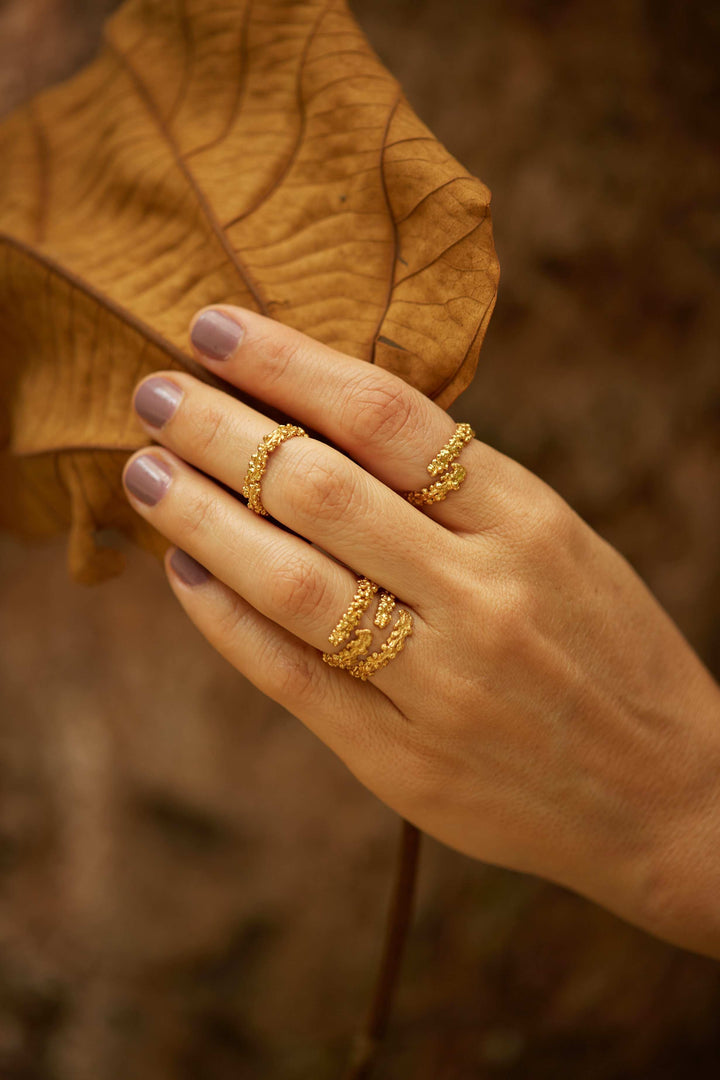 Anillo palito palma dorado - Pilú Joyería. Joyas y accesorios con diseños exclusivos
