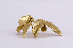 Aretes Triple Hoja Denia - Pilú Joyería. Joyas y accesorios con diseños exclusivos