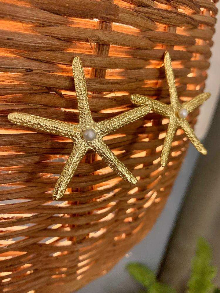 Aretes Estrella De Mar Perla - Pilú Joyería. Joyas y accesorios con diseños exclusivos