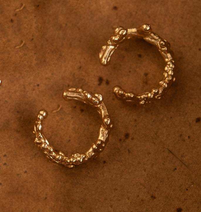 Aretes ear cuff argolla helecho - Pilú Joyería. Joyas y accesorios con diseños exclusivos
