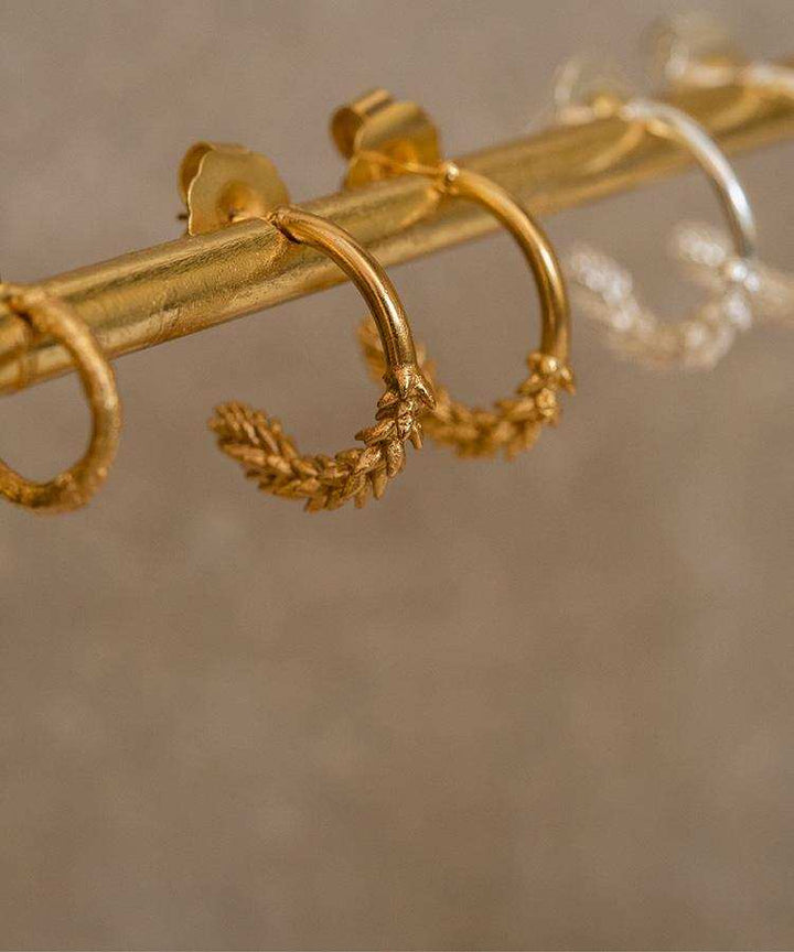 Aretes candonga suculenta punticas baño oro - Pilú Joyería. Joyas y accesorios con diseños exclusivos