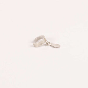 Arete Ear Cuff Sencillo Semillas Sagradas Baño Plata - Pilú Joyería. Joyas y accesorios con diseños exclusivos