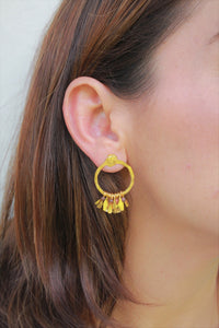Aretes midi circulo hojas Chiribiquete dorado