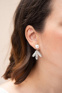 Aretes Topos Perla Abanico Plata Ley 950