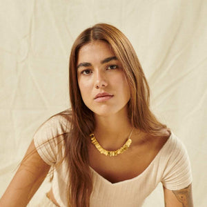 Collar Semillas Sagradas baño de oro Cumare - Pilú Joyería. Joyas y accesorios con diseños exclusivos