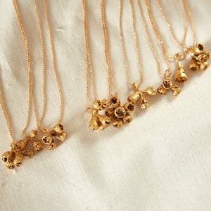 Collar Racimo Campanita Eucalipto Baño de Oro