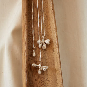 Collar Racimo Campanita Eucalipto Plata ley 950