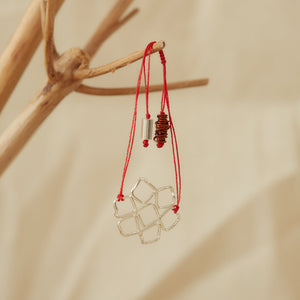 Pulsera atarraya hilo rojo baño plata