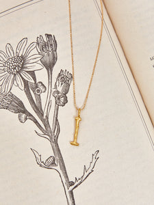 Collar I Alfabeto Natural Dorado