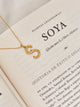 Collar S Alfabeto Natural Dorado