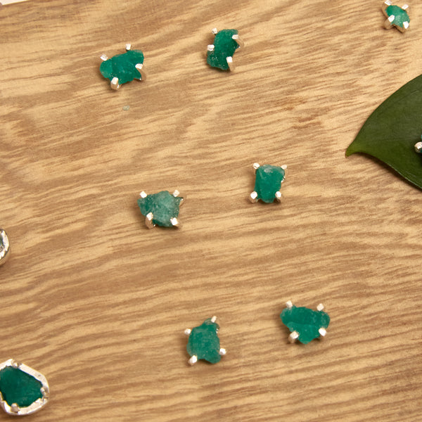 Aretes Celebración Esmeralda en bruto Plata ley 950
