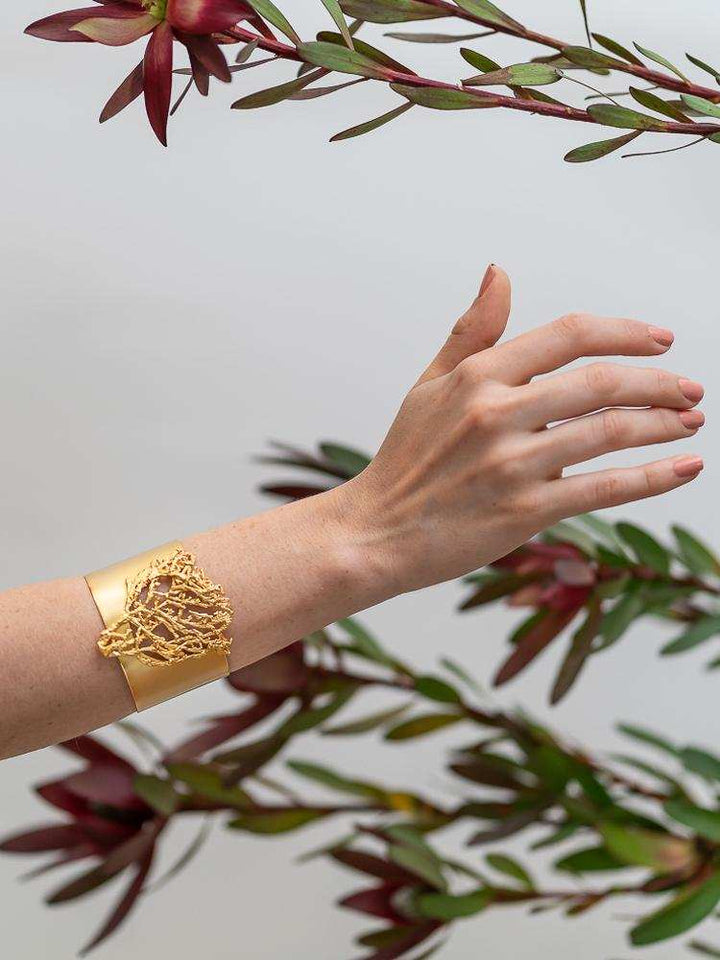 Pulsera Rama Pino - Pilú Joyería. Joyas y accesorios con diseños exclusivos