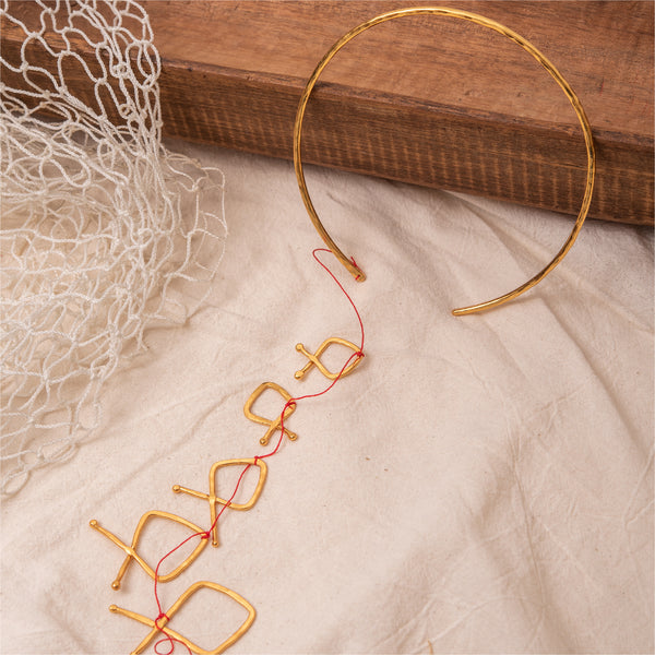 Collar Chocker Aro Sarta Peces Hilo Rojo