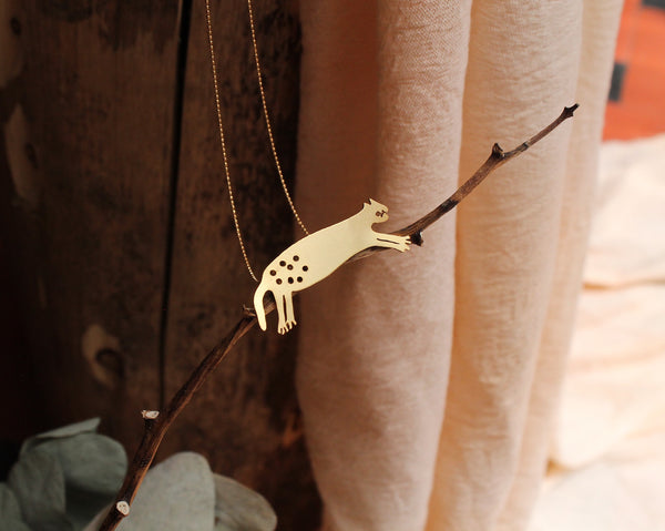 Collar Jaguar Dorado